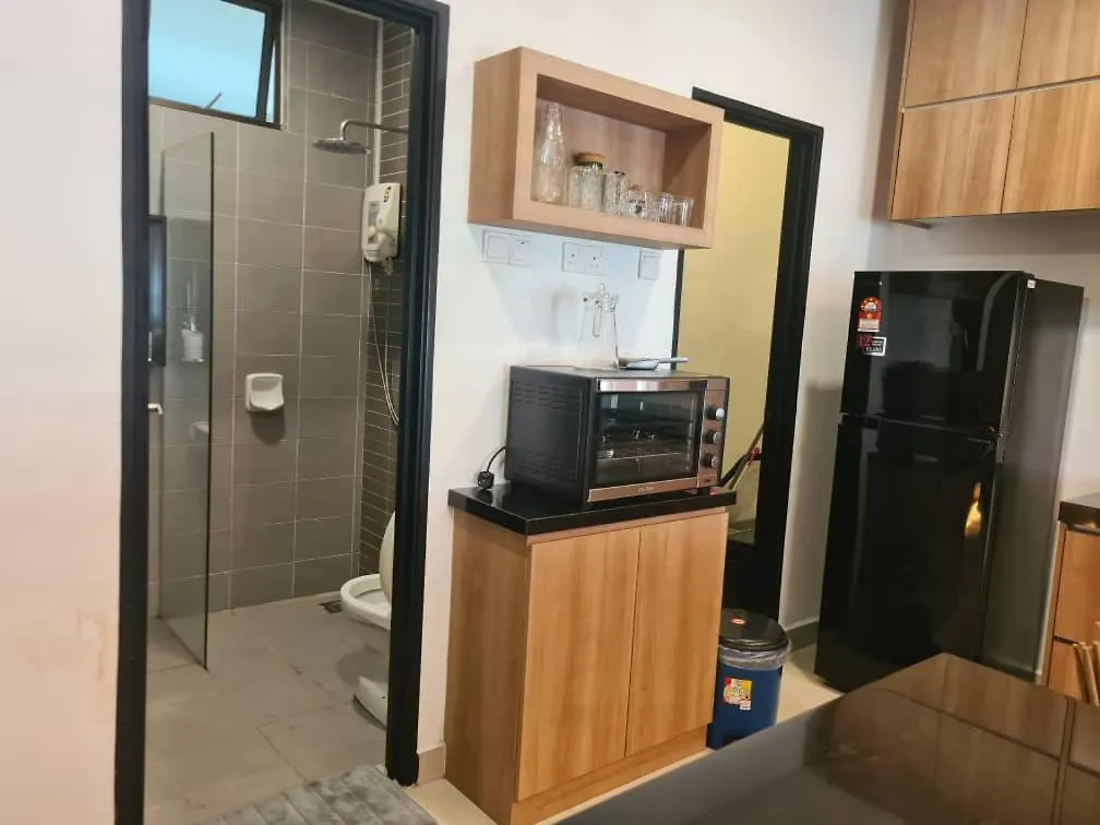 Palazio Mount Austin Modern Stylish 3 Bedrooms Balcony Pool View High Floor By Gdragon Homestay Johor Bahru Apartment
